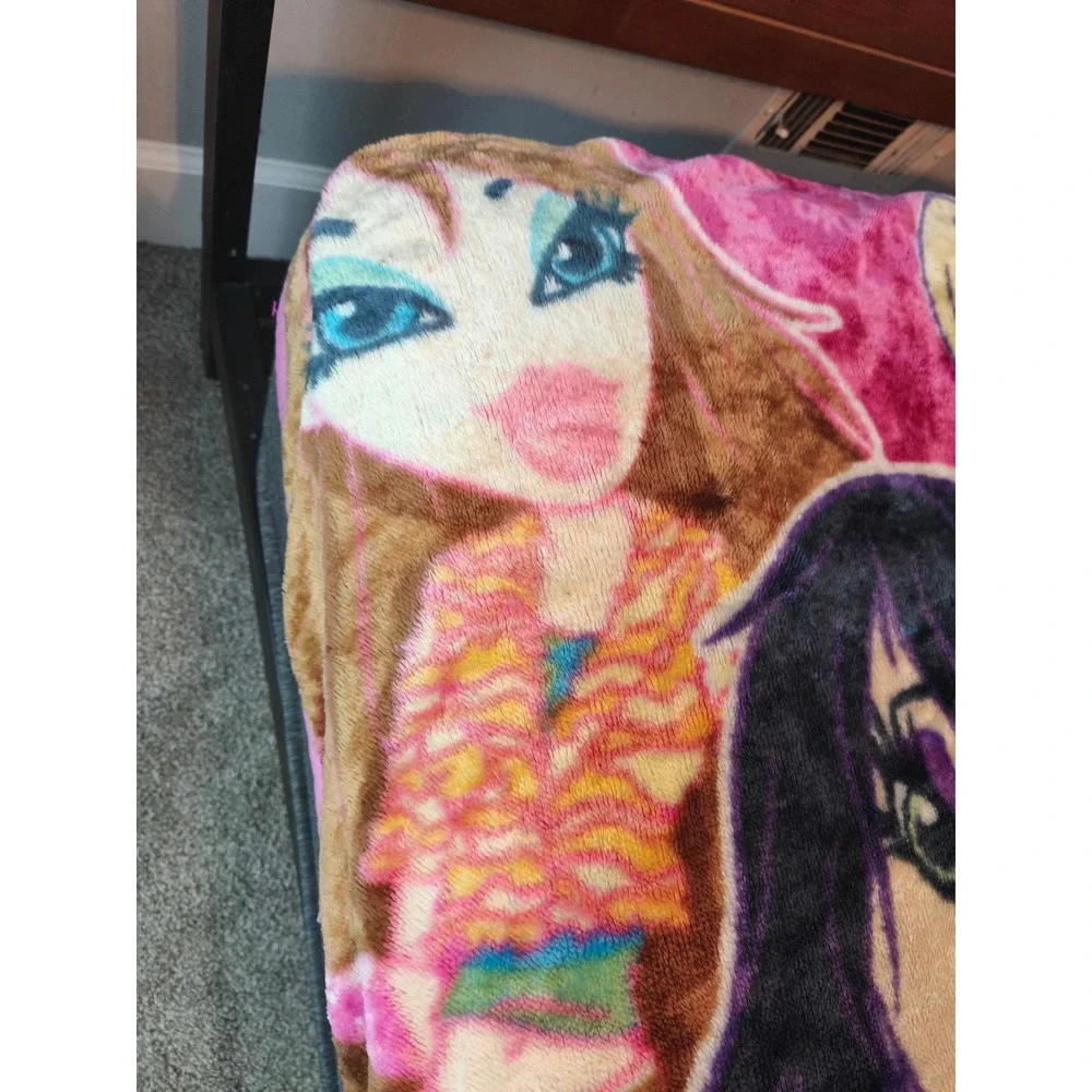 Bratz Pink Leopard Print Plush Throw Blanket Y2K Jade Cloe Yasmin Fleece Vintage